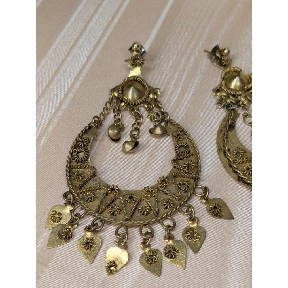 Vintage Gold Tone Chandelier Earrings Round Bell Accents Belly Dancer Coin Drop - Picture 3 of 10